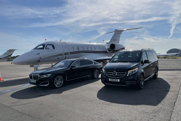 Airport Taxi Services in Hersham – Reliable and Convenient