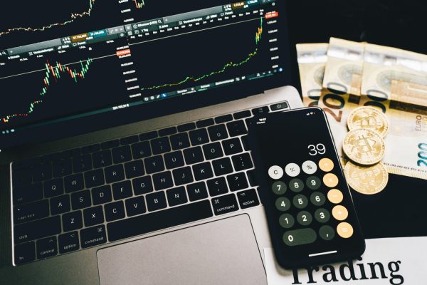 Advantages of Using a Forex Trading Account